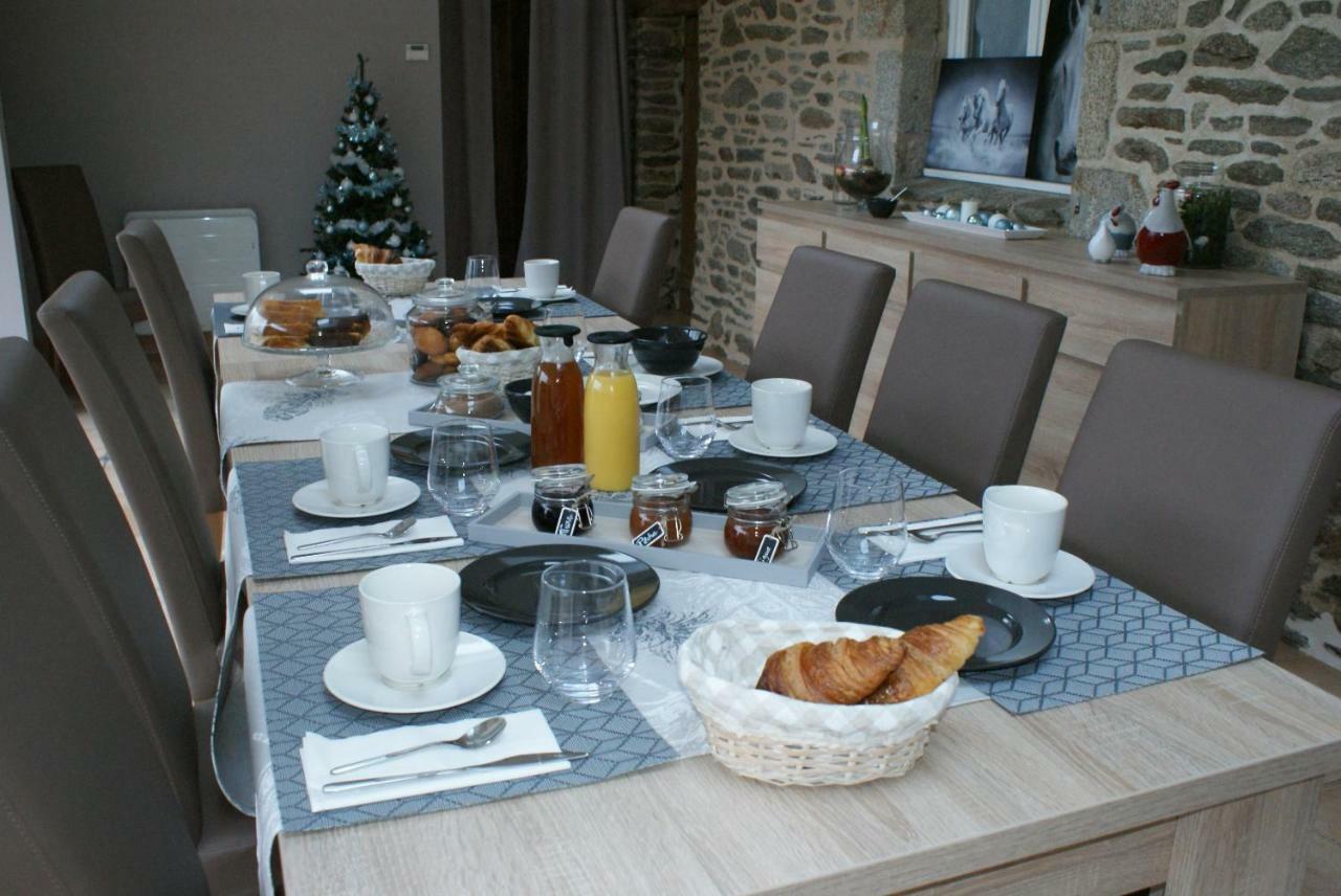 Bed and Breakfast Aux Agapanthes Pluherlin Экстерьер фото